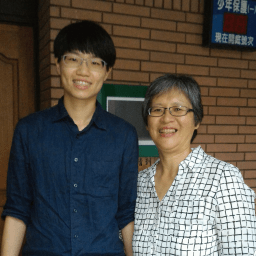 遠方的明月—送黃媽媽／劉明潔